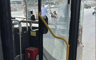 Shattered bus window at the scene of the Jerusalem shooting, September 8, 2025. Photo: X