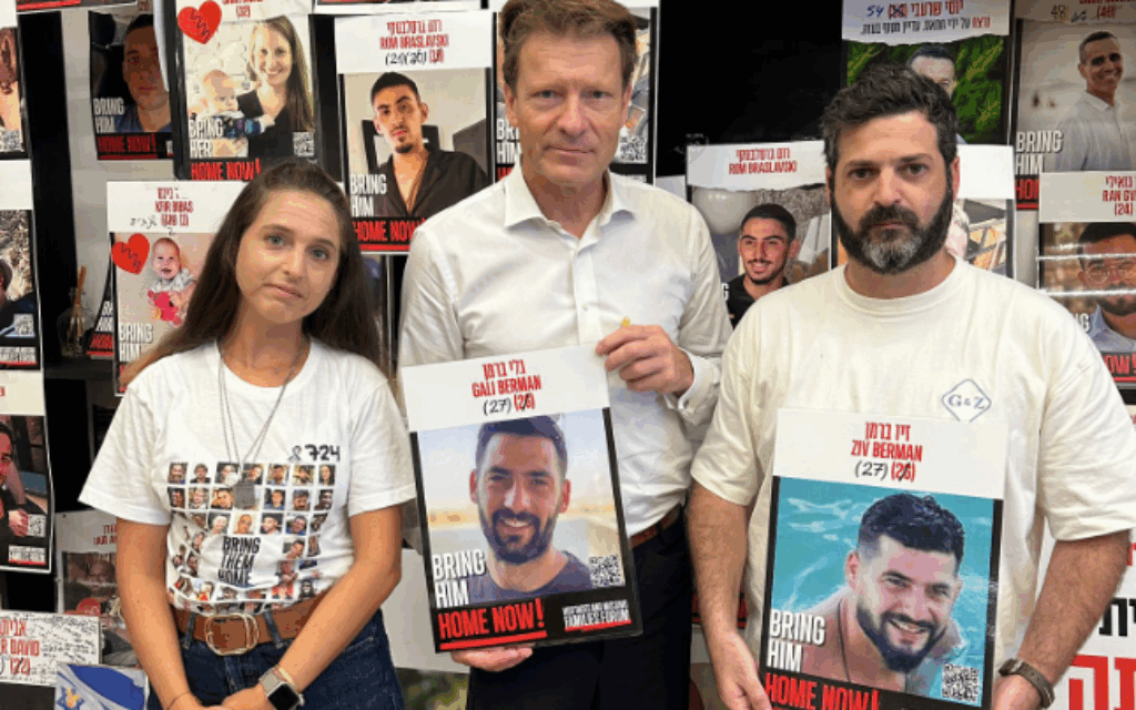 Richard Tice with family members of Ziv and Gali Berman, twins who were taken hostage by Hamas on 7 October