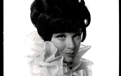Fenella Fielding for Harpers 1965