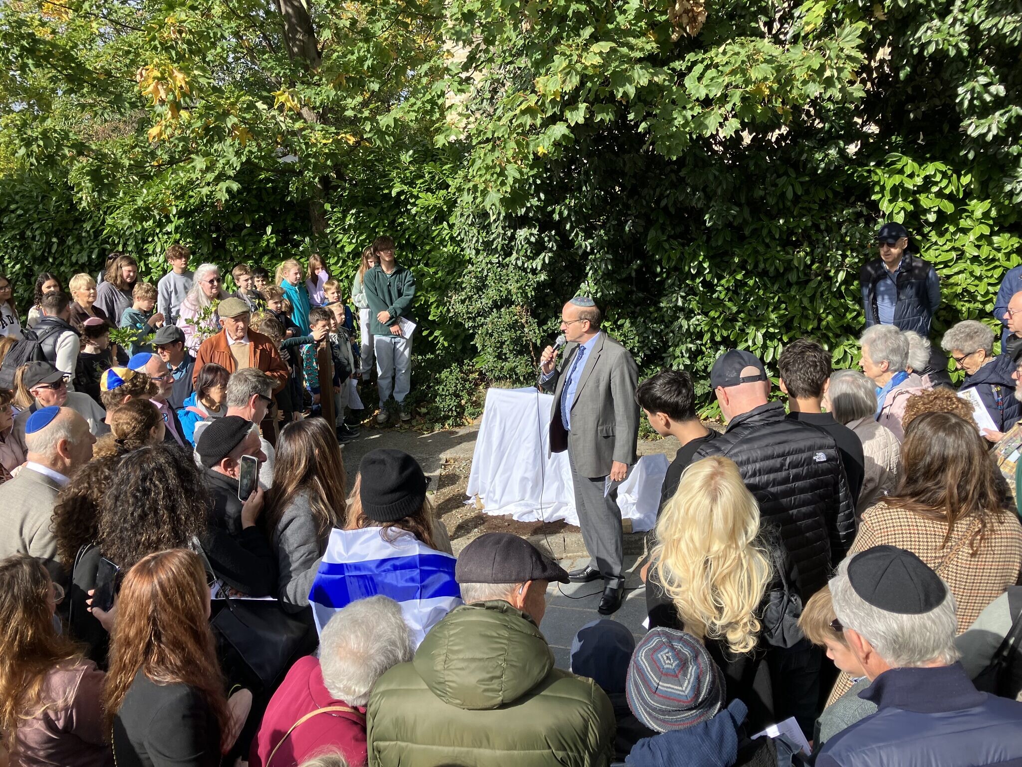 EHRS unveils permanent memorial to October 7 - Jewish News