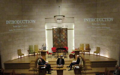 Rabbi Igor Zinkov speaking at Rabbi David Goldberg event