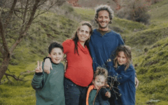Sagie Mor with his family (Photo Credit: Alon family/Ynet)