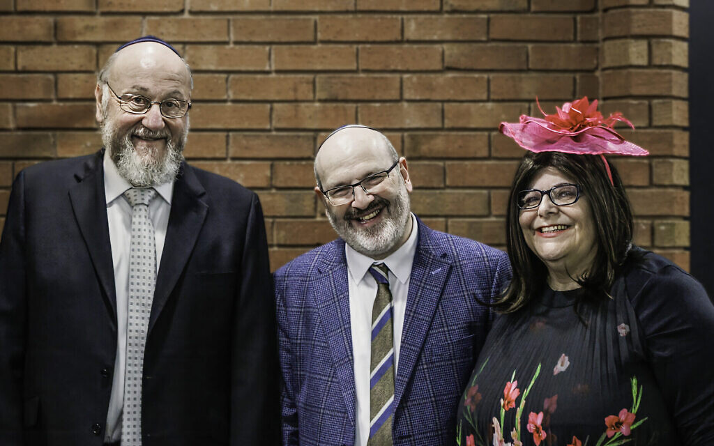 Chief Rabbi Ephraim Mirvis, Rabbi Jason and Rebbetzen Elise Kleiman. Pic: Natalie Levy