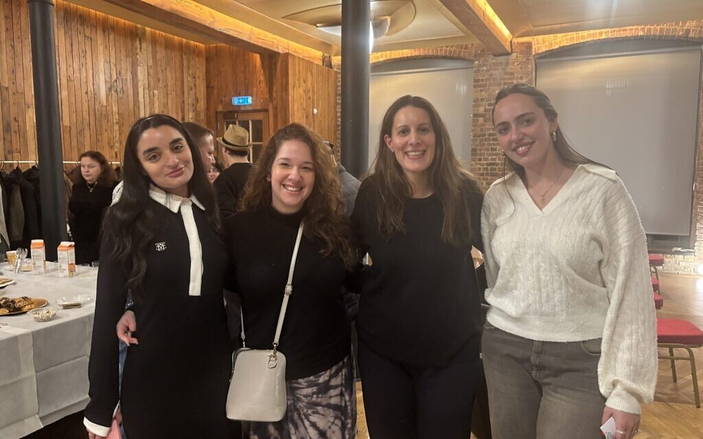 Shir Zohar, Naomi Frankel, Naomi's friend and Ester Borochov