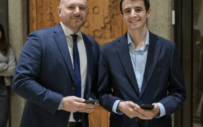 Outgoing international media adviser Jason Pearlman (left) with his successor, Benjamin Lee, following Lee’s appointment to the Office of Israel’s President. Photo: Maayan Toaf / GPO