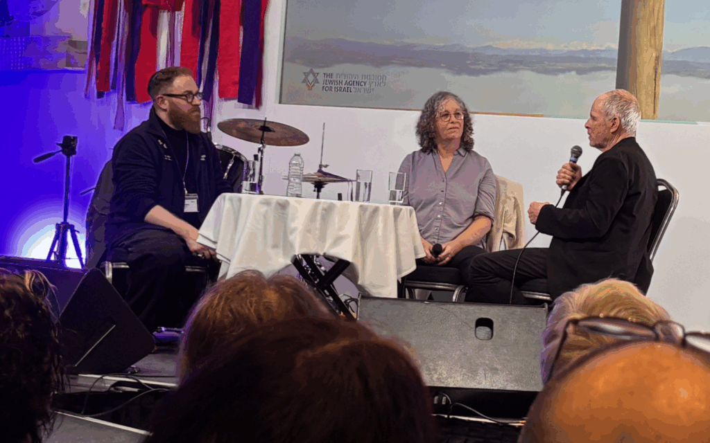 Keith and Aviva Siegel speak at Limmud in conversation with Vadim Blumin about their captivity and fight to bring hostages home.