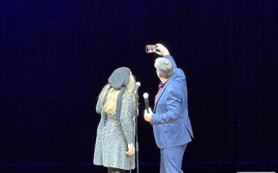 Comedians Philip Simon and Rachel Creeger attempt a selfie with everyone at the Theatre Royal Haymarket (credit Blake Ezra Photography)