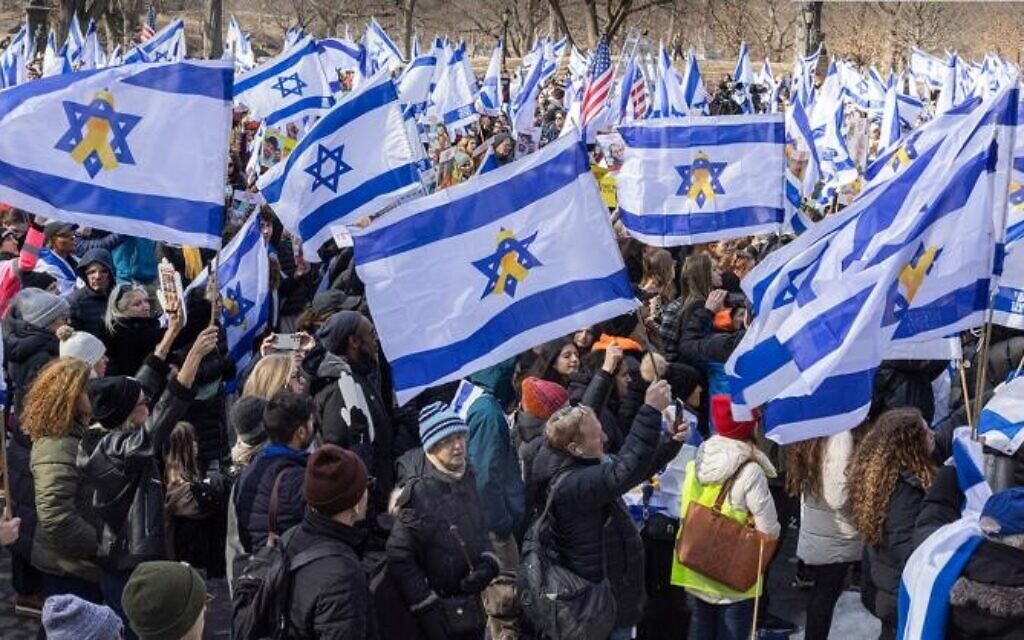 February 2025 via Twitter/X: Hundreds gather in Central Park for one of biggest rallies yet to support Israeli hostages
