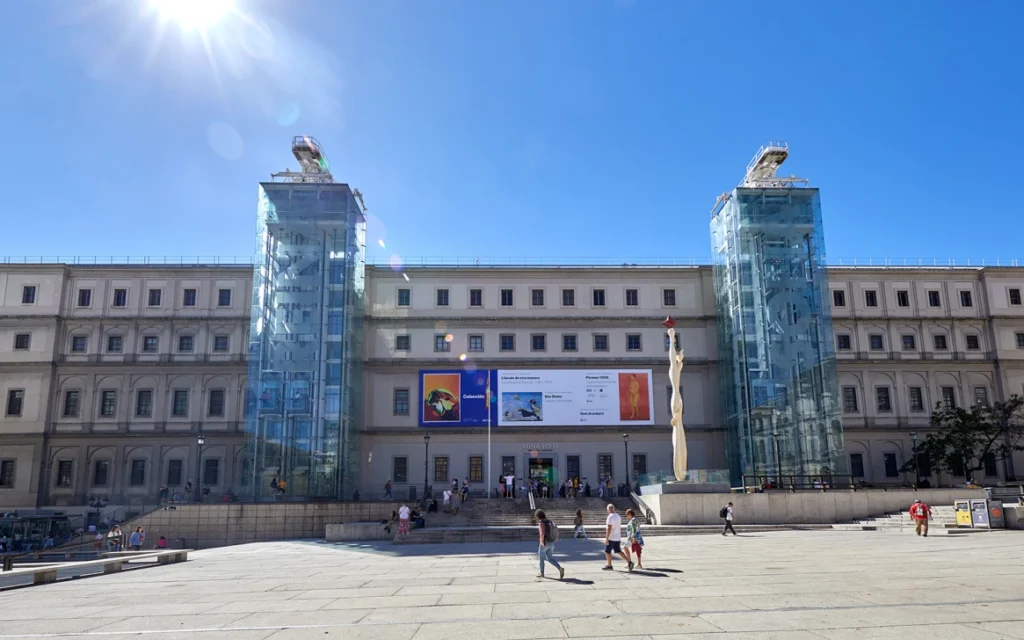 museoreinasofia.es