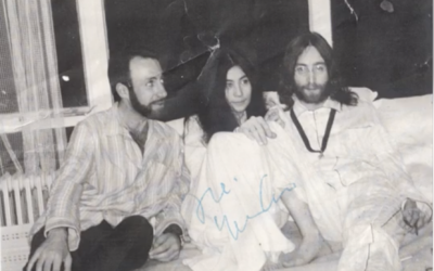 Israeli journalist Akiva Nof with  Yoko and  John  in 1969