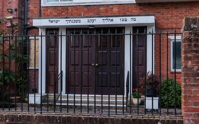 An attempted arson attack on Kenton United Synagogue in Harrow was the 4th antisemitic arson attack on the Jewish community in North West London in less than a month. A boarded window shows where a firebomb was thrown through a front window of the synagogue late on Saturday night.
Harakat Ashab al-Yamin al-Islamiyya (HAYI), a new Islamist militant group linked to Iran, claimed responsibility.
Credit: Amanda Rose/Alamy Live News