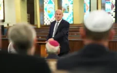 Liberal Democrats leader Sir Ed Davey speaks during a visit to Western Marble Arch synagogue to meet the Jewish community, in light of the Golders Green attack last week, whilst on the campaign trail for the upcoming local elections.
Lucy North/PA Wire Liberal Democrats leader Sir Ed Davey speaks during a visit to Western Marble Arch synagogue to meet the Jewish community, in light of the Golders Green attack last week, whilst on the campaign trail for the upcoming local elections.
Lucy North/PA Wire