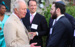 King Charles speaks with Rabbi Chaim Birnhack during visit to Bermuda