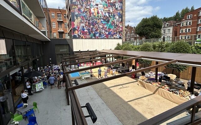 JW3 piazza