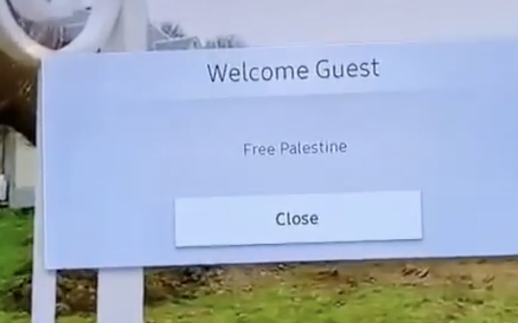 The message displayed on a television screen at Travelodge Manor House in Finsbury Park. Shomrim said the incident bore “all the hallmarks of targeted antisemitism”. Credit: Shomrim.