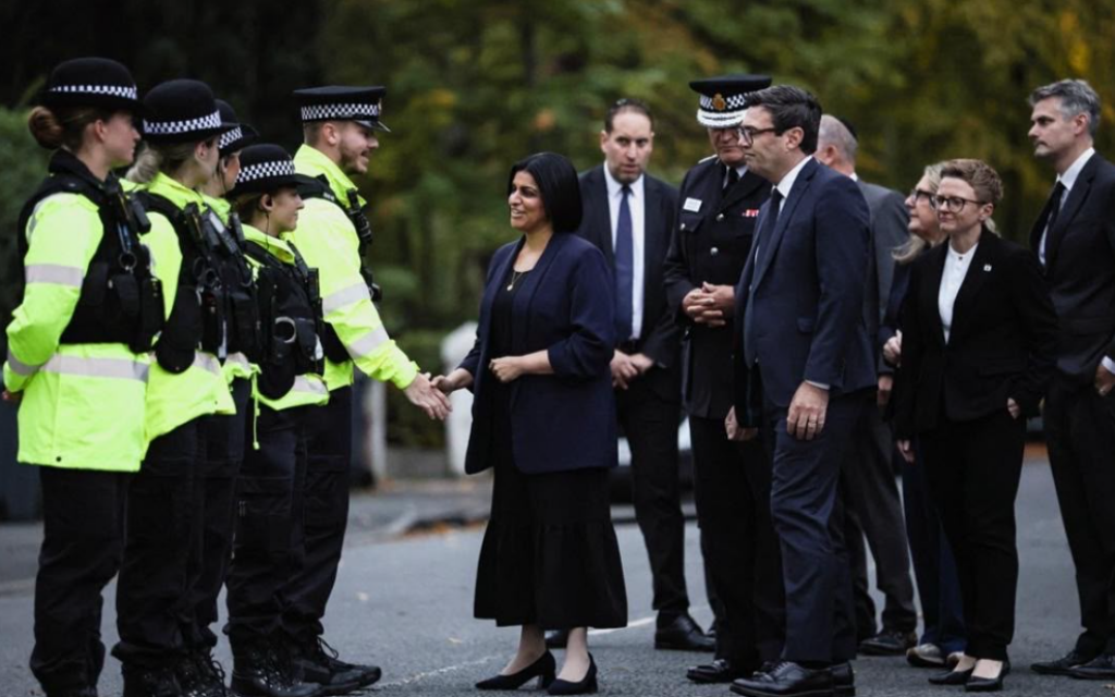 Andy Burnham alongside Home Secretary Shabana Mahmood, speaking to police officers in the wake of the Heaton Park Synagogue terror attack