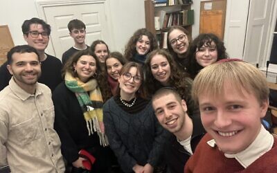 Zac-Bates-Fisher, right, -who-is-overseeing-the-new-programme-with-students-at-a-recent-event-in-Bristol. Pic: Movement for Progressive Judaism