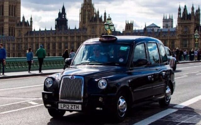 Taxi drivers have daily  earning goals
