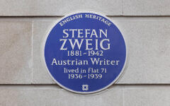 English Heritage unveil a Blue Plaque commemorating the Austrian writer Stefan Zweig, Marylebone London English Heritage unveil a Blue Plaque commemorating the Austrian writer Stefan Zweig, Marylebone London