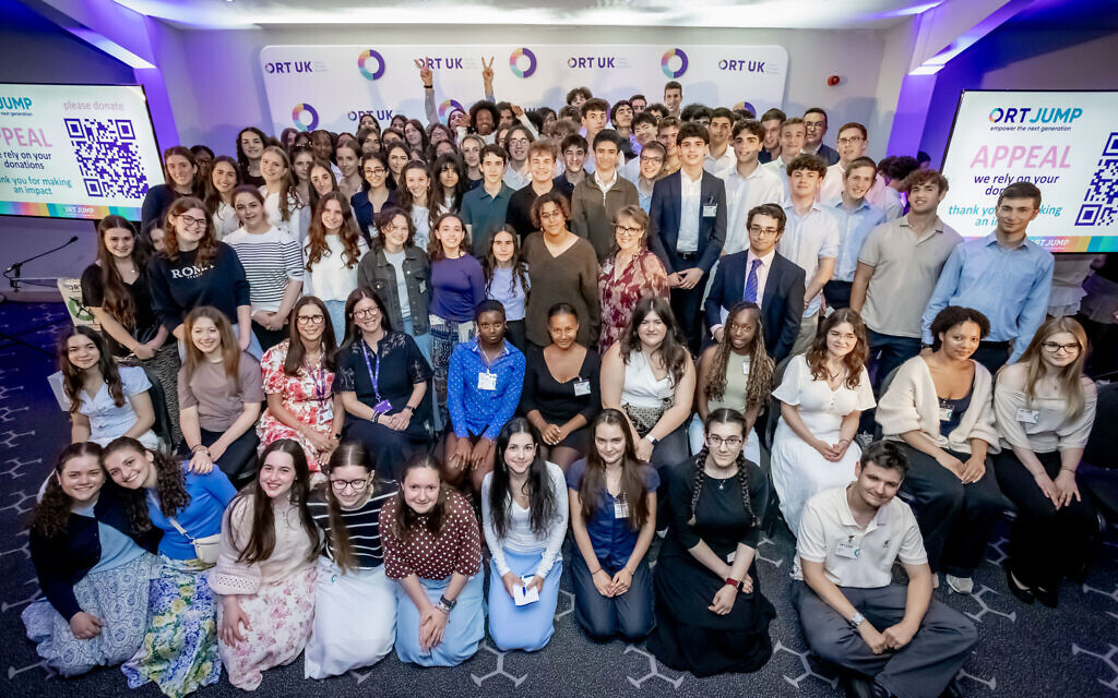 Students, mentors and staff celebrate the graduation of more than 450 participants from ORT UK's JUMP mentoring programme. Photo Credit: Grainge Photography
