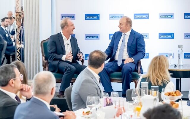 Steven Tananbaum (right) in conversation with James Harding