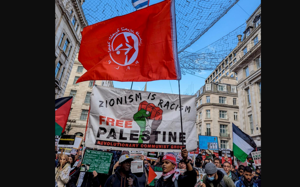 The flag of the PFLP terrorist group is flown in central London post-7 October (Twitter?@Habibi_Uk)