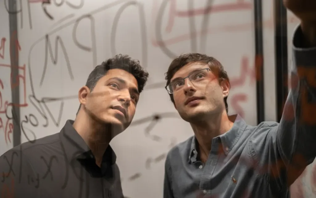 Decart co-founders Moshe Shalev and Dean Leitersdorf