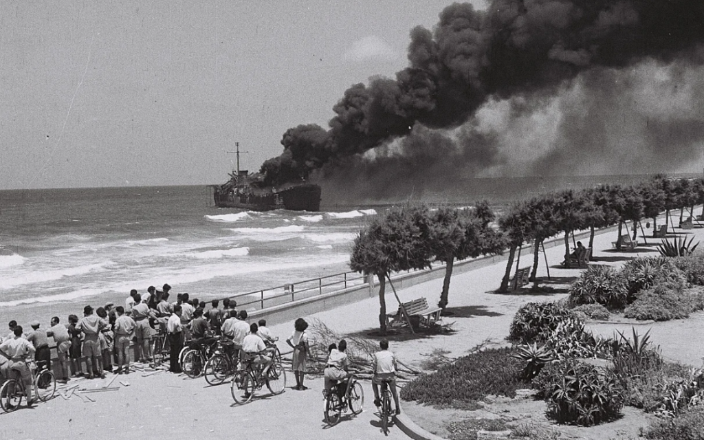 The Altalena on fire after being shelled, June 1948. In 1949 it was towed out to sea and sunk (Photo: Creative Commons/Hans Pinn)