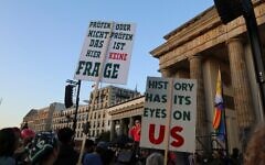 A demonstration at the Brandenburg Gate following the victory of the far right in the Saxony-Anhalt regional election, in Berlin on Sept. 7, 2026. (Hélène Rigny / Hans Lucas via AFP via JTA)