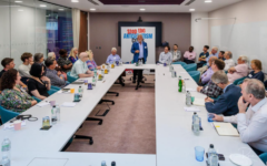 Jeremy Wootliff addresses a GPS meeting