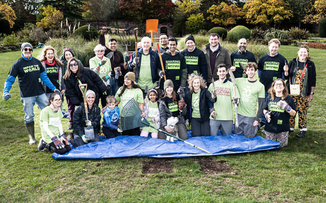 Mitzvah-Day-volunteer-group-of-all-ages-and-faiths-tidy-Canons-Park Pic: Godrey Dayan