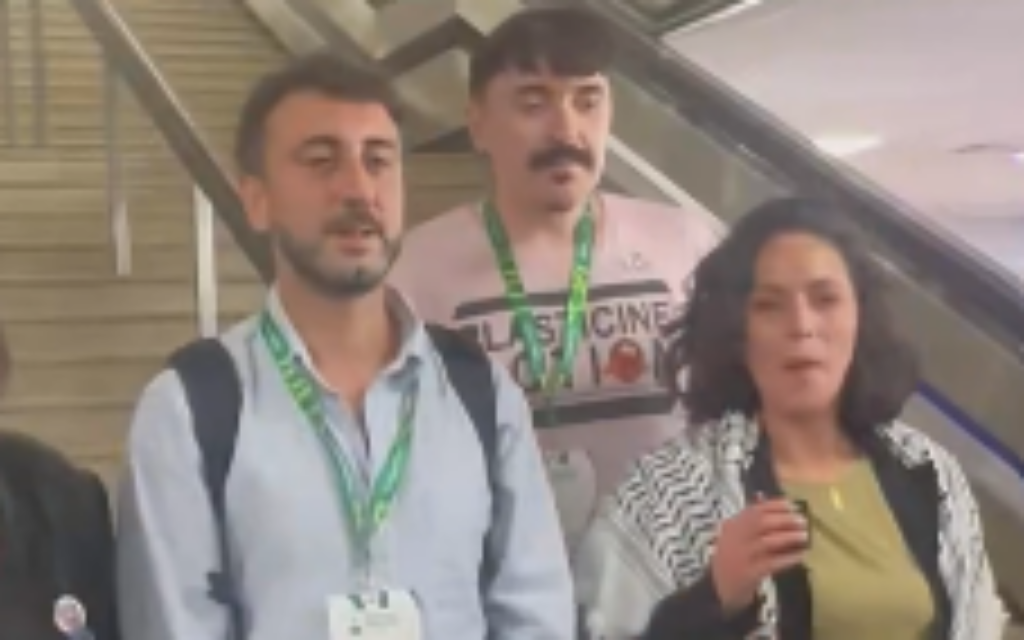 Lubna Speitan (r) with other members of "Greens for Palestine" in the wake of Sunday's conference vote