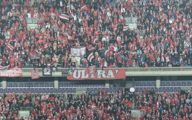 Hapoel Beersheba supporters pictured in December 2016. Israeli fans have been barred from attending Thursday's Europa League match against AZ Alkmaar. (Photo: Adir Benyamini/Wikimedia Commons, CC BY-SA 4.0)
