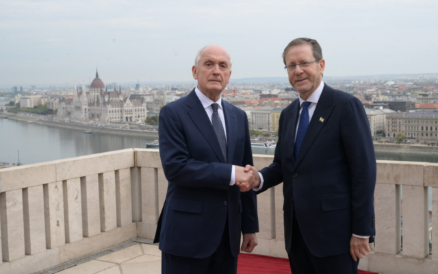 Hungarian President András Baka with Israeli President Isaac Herzog