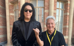 Gene Simmons (l) with Dustin Hoffman (r) prior to the show (Credit: X/@genesimmons) Gene Simmons (l) with Dustin Hoffman (r) prior to the show (Credit: X/@genesimmons)