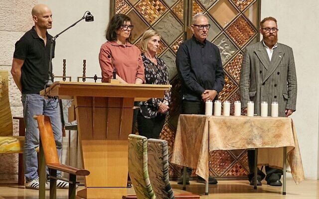 Participants at the Movement for Progressive Judaism’s 7 October memorial service at the Liberal Jewish Synagogue in St John’s Wood.